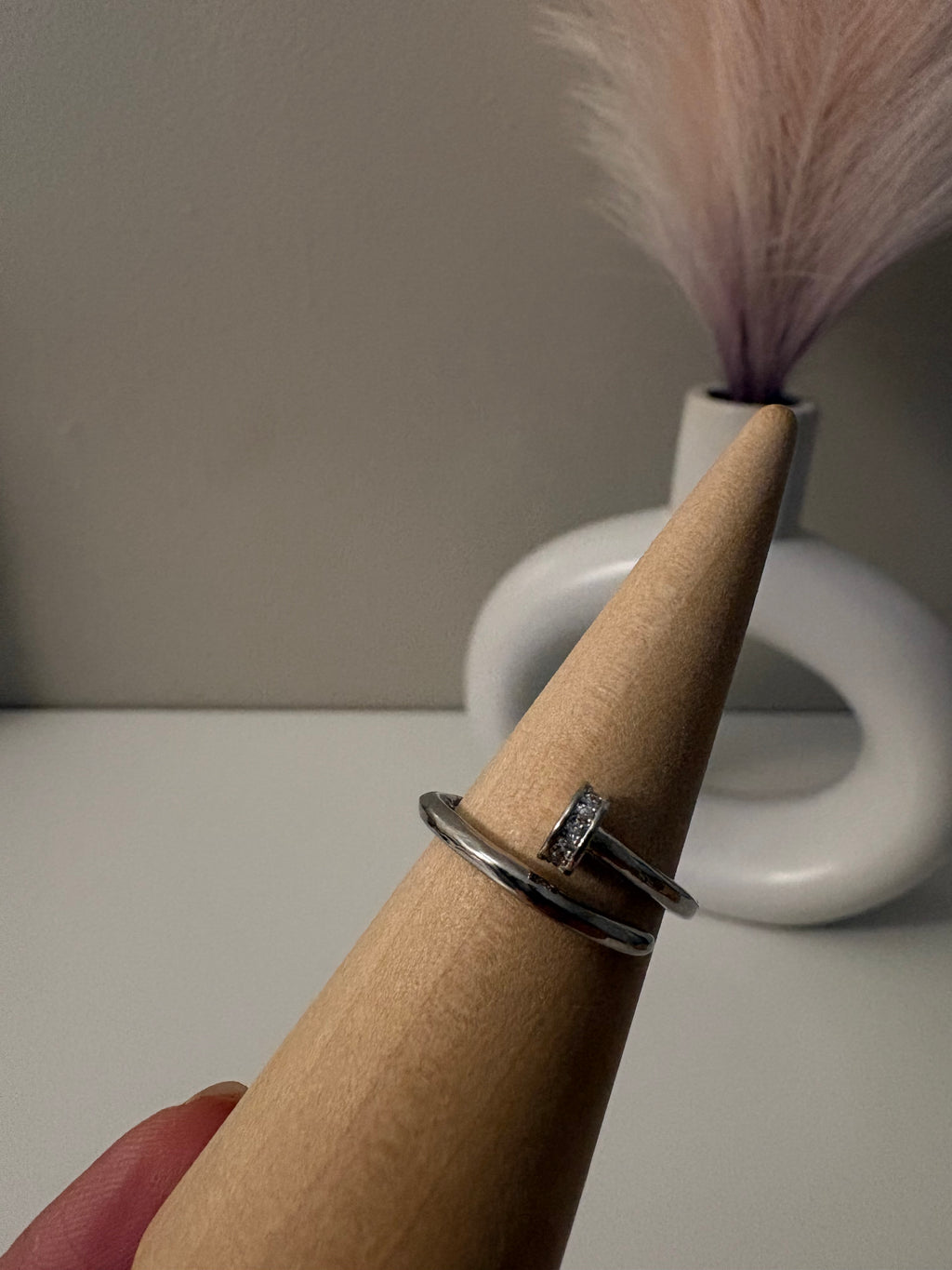 Clavo Ring