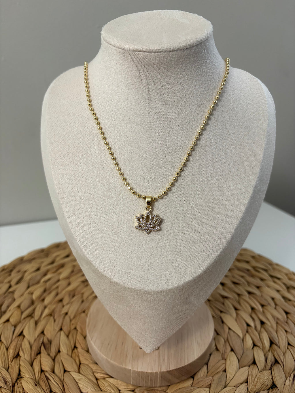 Lotus Chain