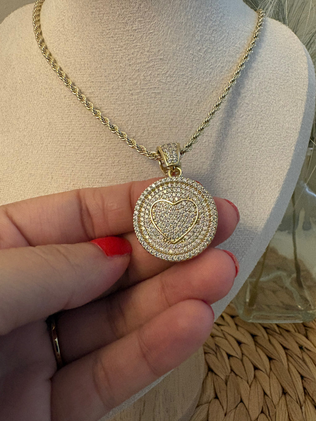 Amour Necklace